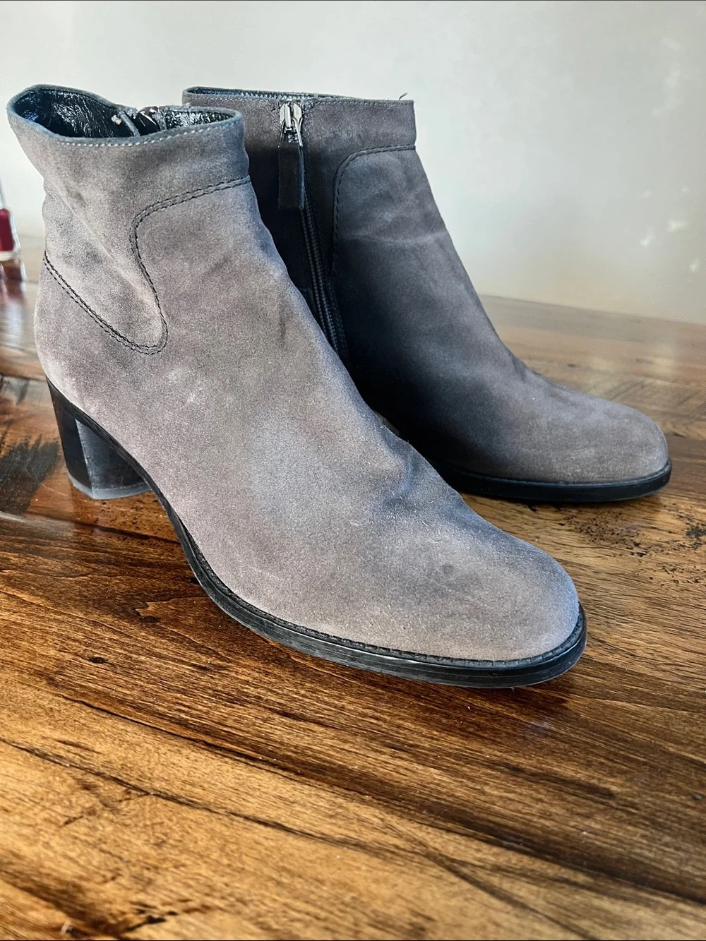 Aquatalia Tilda Weatherproof Suede Bootie in Gray Sz 10